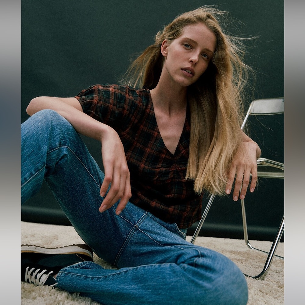 Madewell Gathered V-Neck Top in Plaid